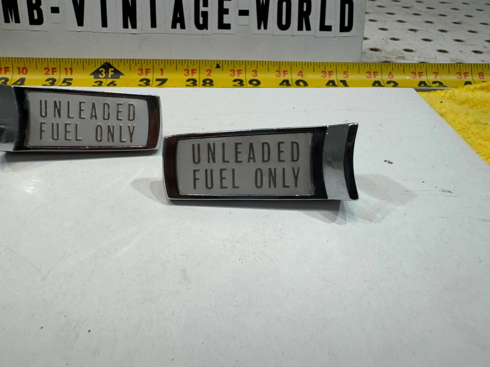 Jaguar 76-83 XJ6 Vanden Plas rear gas tanks filler METAL silver chrome 2 Signs - Image 3 of 4