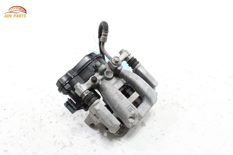 PINZA DE FRENO TRASERA IZQUIERDA LADO CONDUCTOR CHEVROLET TRAX 2024 OEM Foto 2 de 4