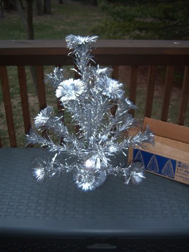 VTG COLLECTOR VTG 2 FT RETRO ALCOA SILVER STAINLESS ALUMINUM XMAS TREE #666 - Picture 11 of 12