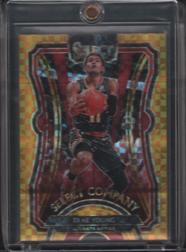 Trae Young [Gold] #15 2019 Panini Select Company card