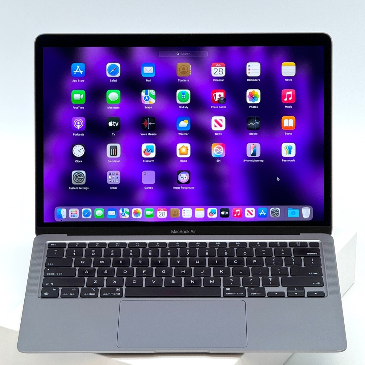 Apple MacBook Air 2020-21 A2337 13in M1 7 Core GPU 16GB RAM