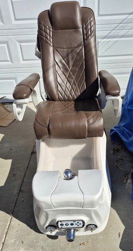 Lexor Dard Brown & White Pedicure Spa Chair Massage Function with Remote Control