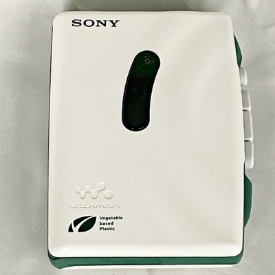 SONY WM-FX202 2002 Radio Walkman Green Vintage Cassette Player