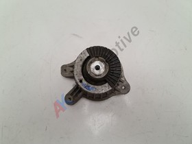 Mercedes C Class W205 C205 2.1 CDI - Left Side Engine Mount A2052406617