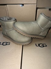 UGG CLASSIC MINI