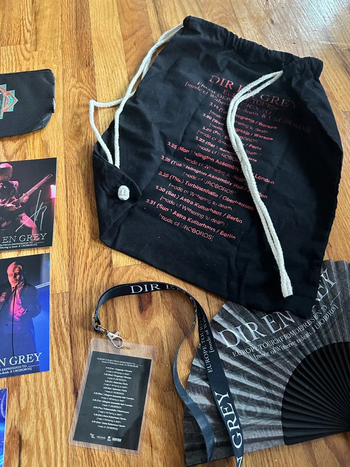 RARO DIR EN GREY EUROPA TOUR24 Berlín [Withering to death. & UROBOROS] PACK VIP Foto 2 de 4