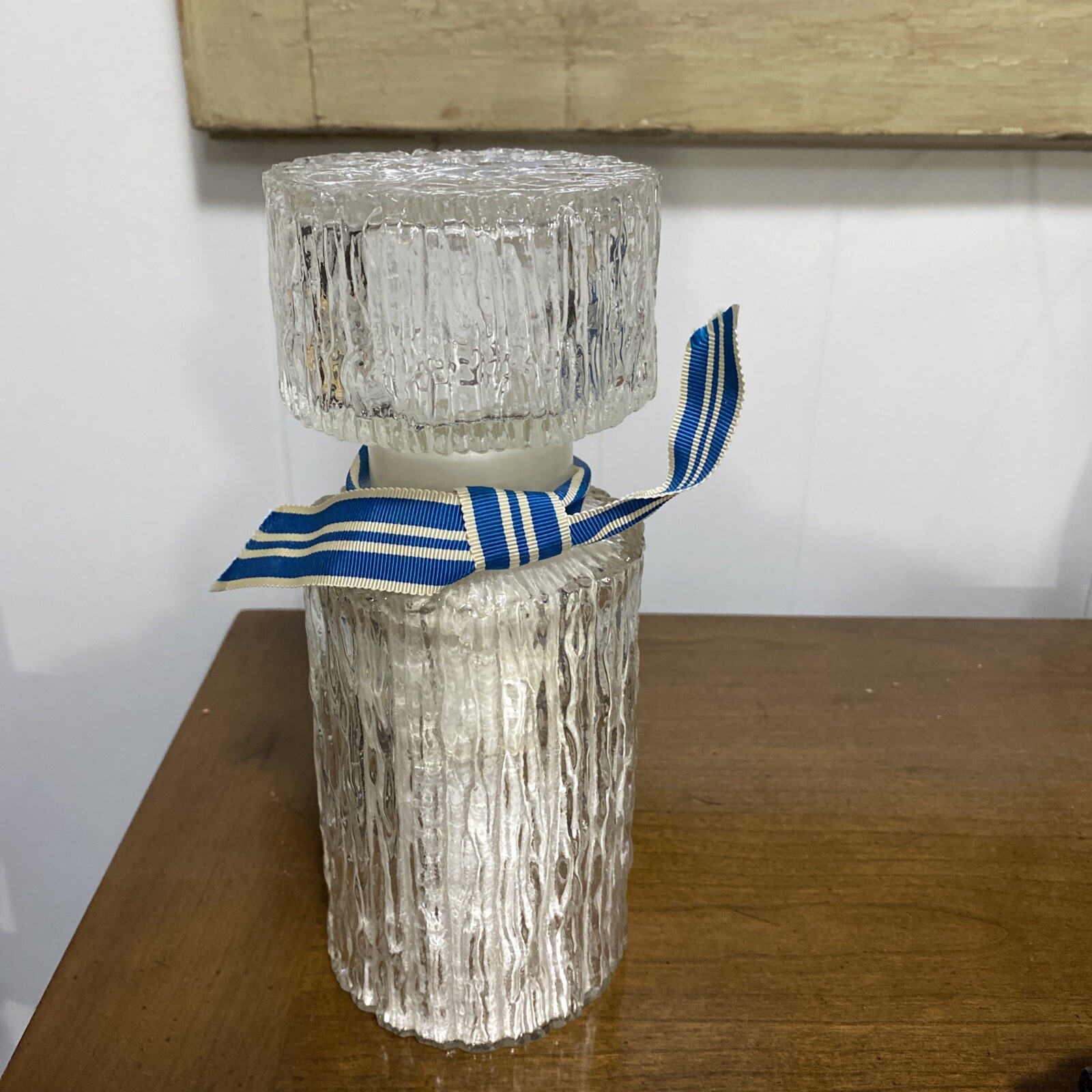 Elizabeth Arden Ice Crystal Decanter Filled w Blue Grass Fluffy Milk