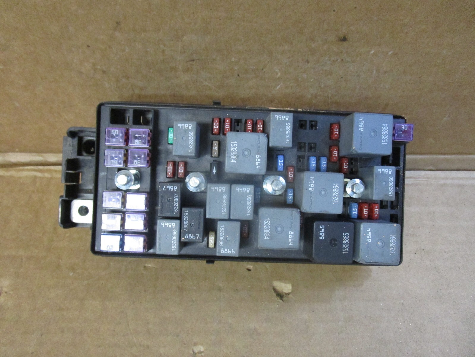 08 2008 Pontiac G6 Fuse Junction Relay Box Engine 3.6L OEM 25883025 for