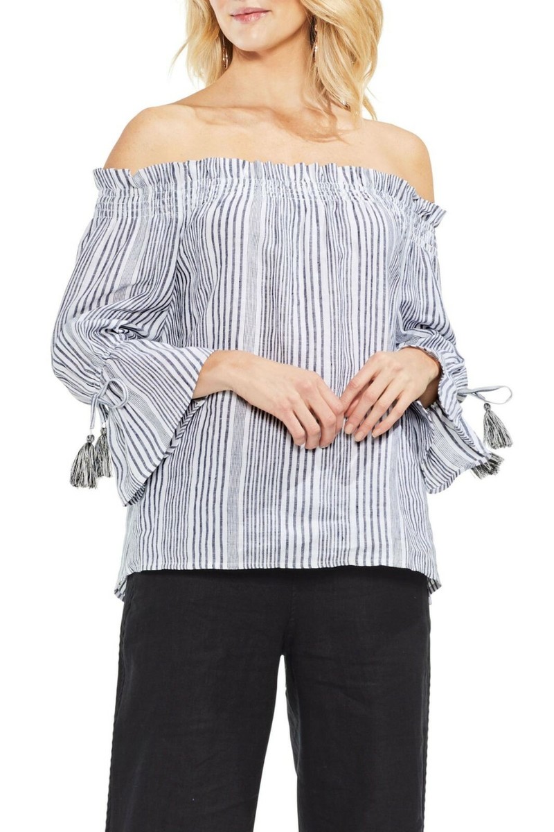 売れ筋商品|||ヴィンスカムート カットソー トップス レディース Plus Size Striped Button-Down Bell-Sleeve Shirt Rich Black Vince Camuto Plus-Size Tops for Women | Nordstrom