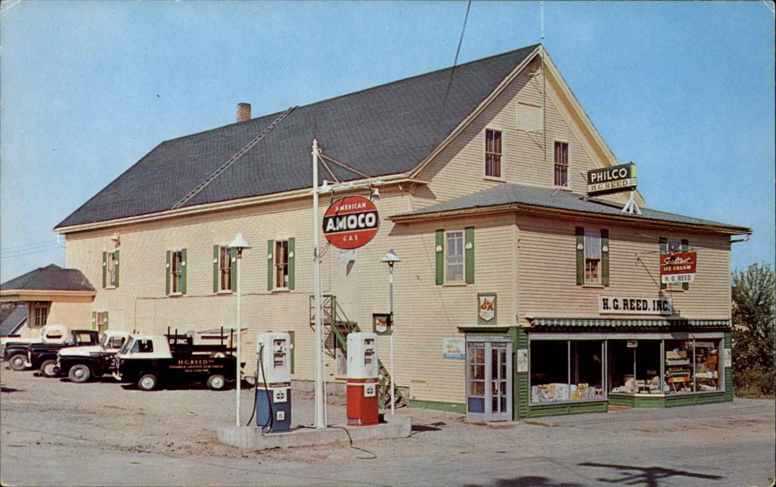 Hg Reed Store Southwest Harbor Maine HG Reed General Store Amoco Gas Station Trucks ...