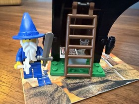 Lego - Battle Dragon(6018), Magic Shop(6020), Black Monarch's Ghost(6020)