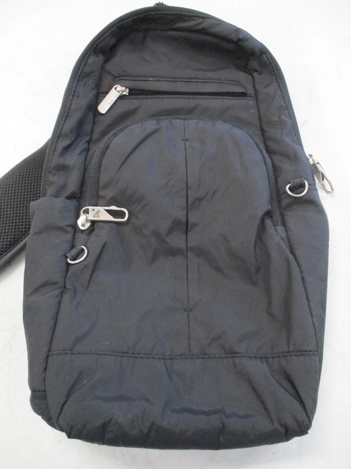 TRAVELON ПРОТИВОУГОННАЯ КЛАССИЧЕСКАЯ СЛИНГА СУМКА 42887 ЧЕРНЫЙ - Изображение 2 из 4