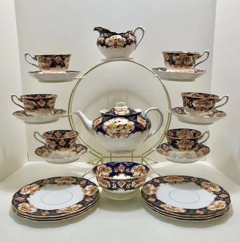 Vintage Royal Albert Tea Service, Heirloom Pattern, Imari, 22 Pieces - Picture 3 of 9