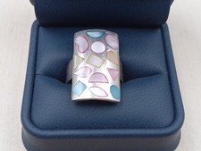 Elegant Sterling Silver Mother of Pearl inlay Ring: Size 7.5