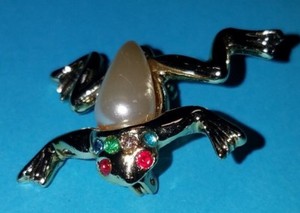 Authentic Brooch Frog Gold Plated with stone jewelry