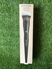 SEPHORA COLLECTION PRO Foundation Brush #64