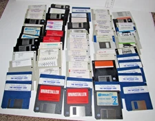 Lot of 70  3.5” Floppy Disks Diskettes (Different Content)   (A4)