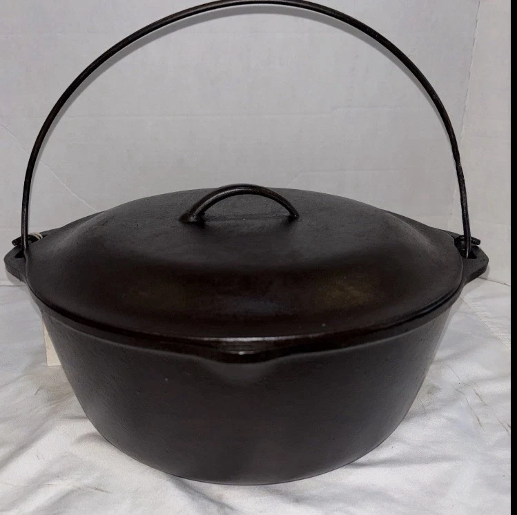 RESTORED LODGE 12" No. 10 Cast Iron Dutch Oven 10 DO Handle Camp SEASONED