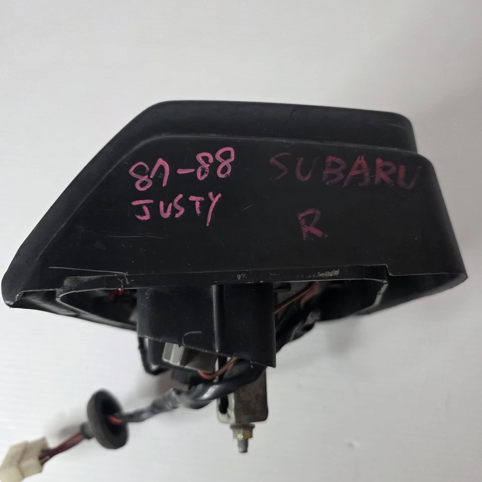 Conjunto de luz trasera izquierda del lado del conductor Subaru Justy 1987-1988 OEM Foto 4 de 4