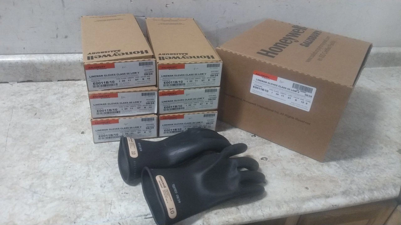 Salisbury E0011B/10 6 Pk Size 10 11 In Length Electrical Insulating Gloves