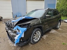 Wheel 18x7 5 V Spoke Polished Fits 14-18 CHEROKEE 2463406