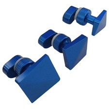 Outil de débosselage pour