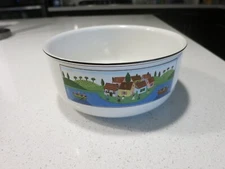 VILLEROY BOCH DESIGN NAIF ROUND SERVING BOWL