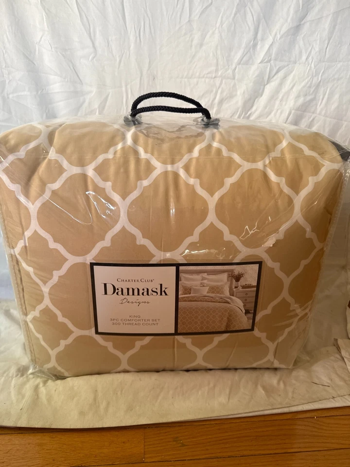 Juego de edredón 3 piezas King Charter Club beige 300 hilos paloma geométrica $200 Foto 2 de 4