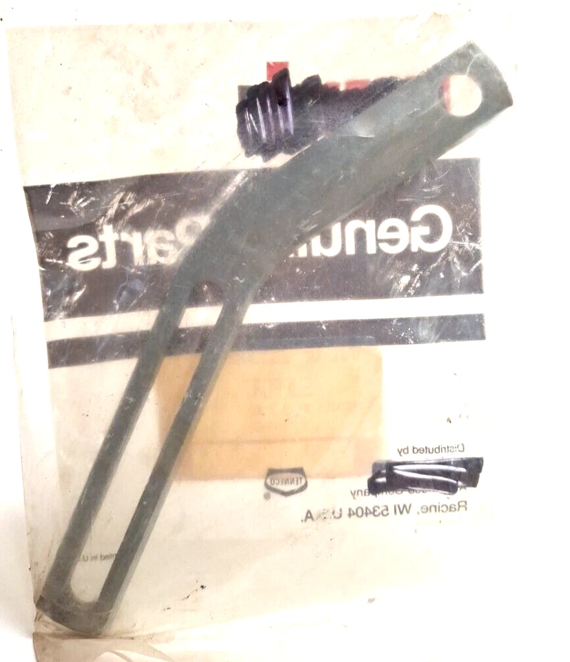 NOS SUPPORT FOR INTERNATIONAL & FARMALL TRACTORS & COMBINES 385008R1 - Image 3 of 4