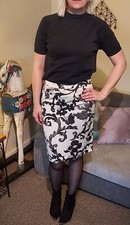 Floral Print Moschino Cheap & Chic Skirt Size 10-12 Preppy Indie Boho Paisley