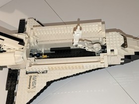 LEGO 7470 Space Shuttle Discovery STS-31 NASA Hubble Telescope 2003 Retired