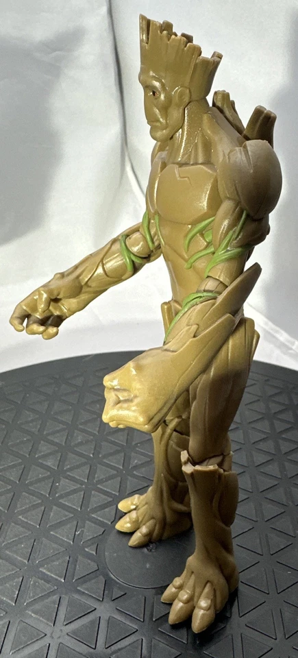 Groot 8 英寸可动人偶漫威银河护卫队 2016 孩之宝 — 第 2/4 张图片