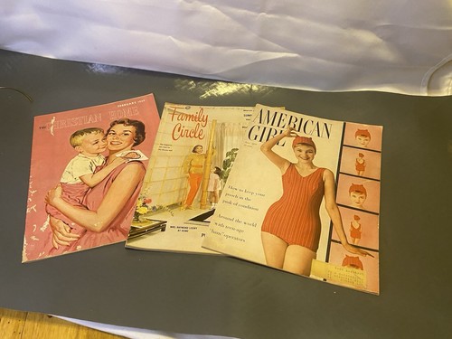 SET OF 3 1950'S LADIES MAGAZINES - Picture 1 of 13