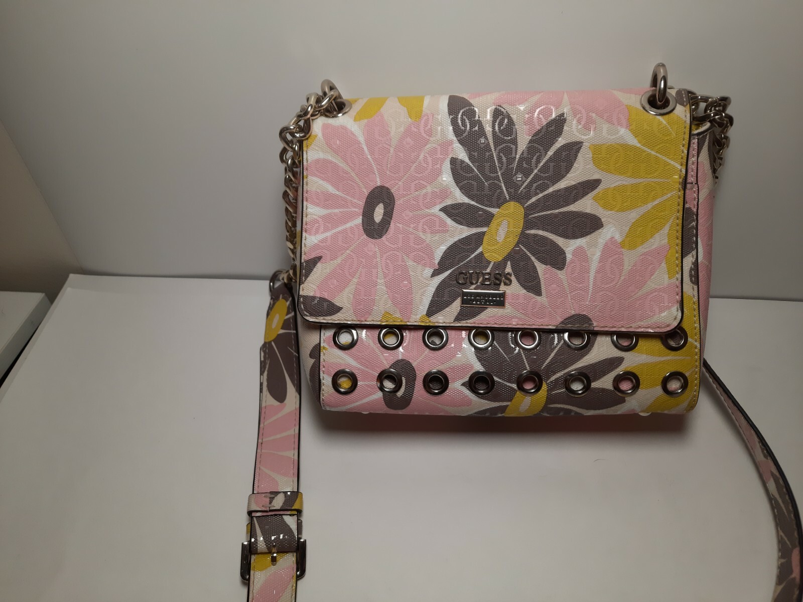 women guess crossbody bag