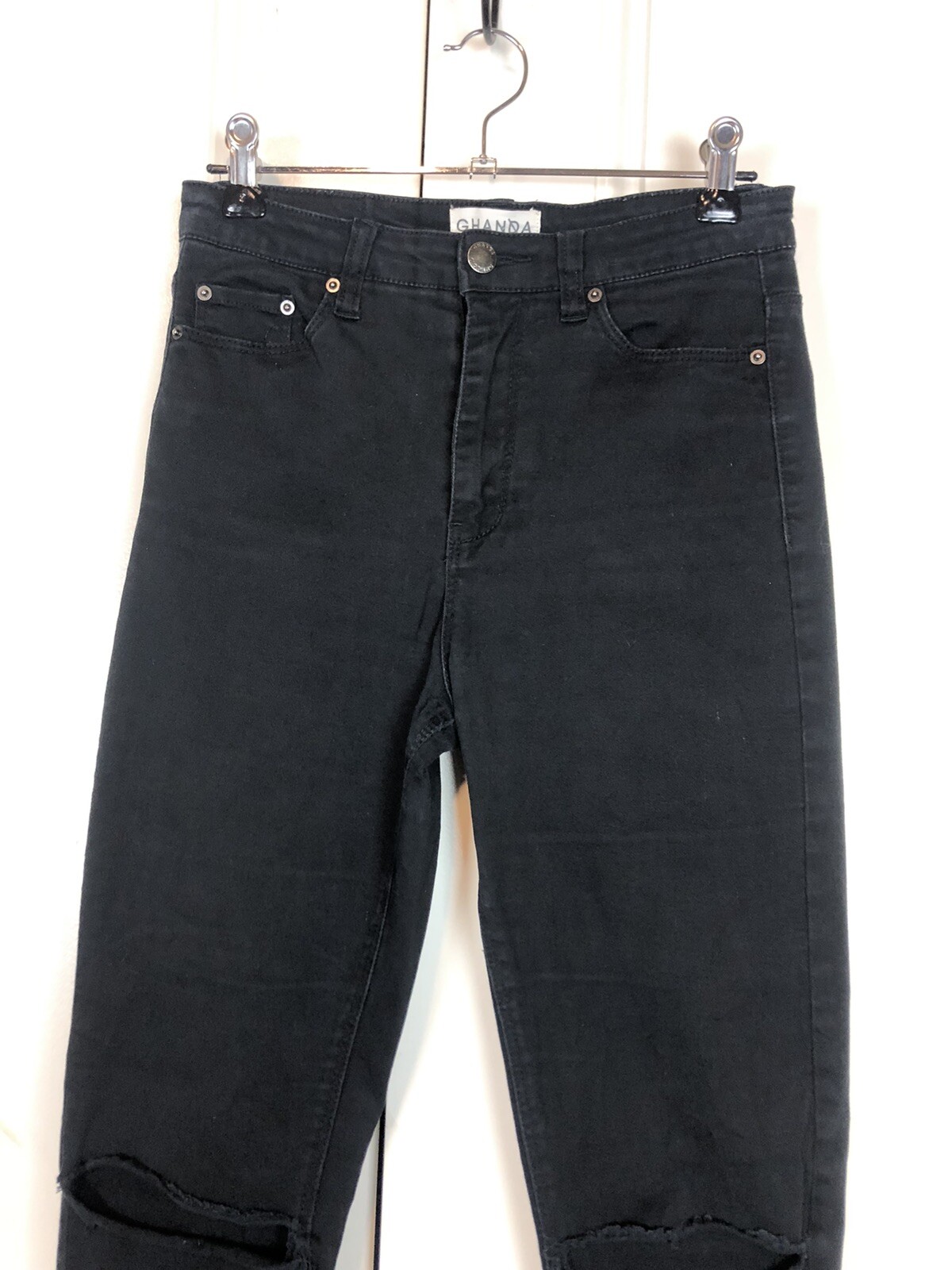 Ghanda Ladies Size 8 Black Denim Distressed Ripped Knee Skinny Leg