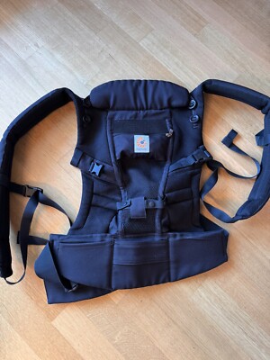 Ergobaby Adapt Cool Air Mesh Babytrage Bauchtrage 3 Tragepositionen Onyx Black 