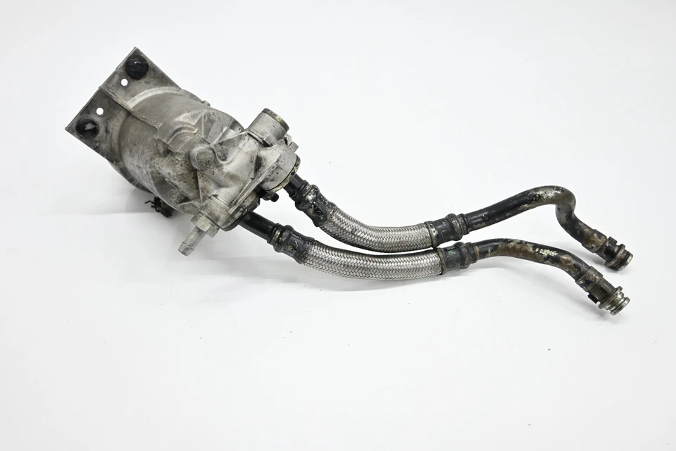 ⭐ Carcasa de filtro de aceite de motor BMW E39 E38 E53 con líneas de conexión de enfriador OEM Foto 2 de 4