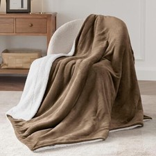 Camel Fleece Blanket 150x200cm – Reversible Soft Throw, Warm & Fluffy Bed Sofa