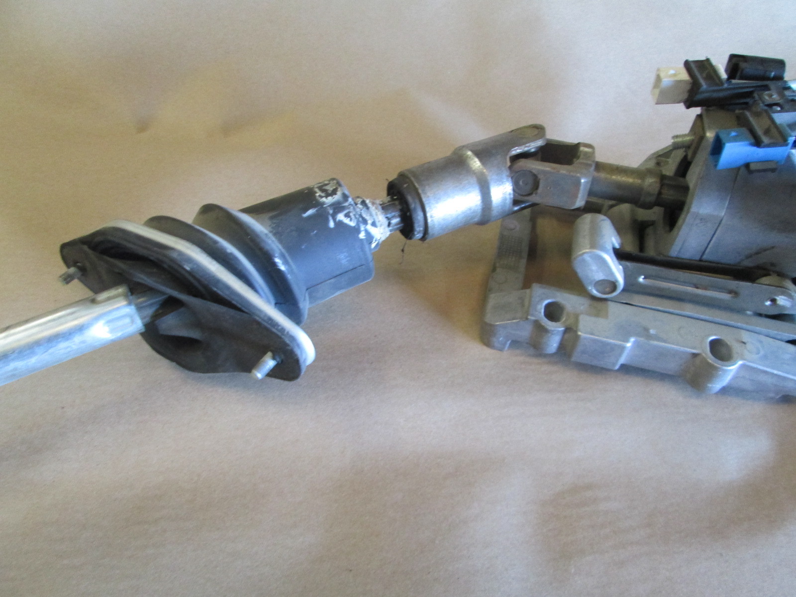 Maserati Quattroporte - Steering Column Assy / Shaft / Motors  # 200087
