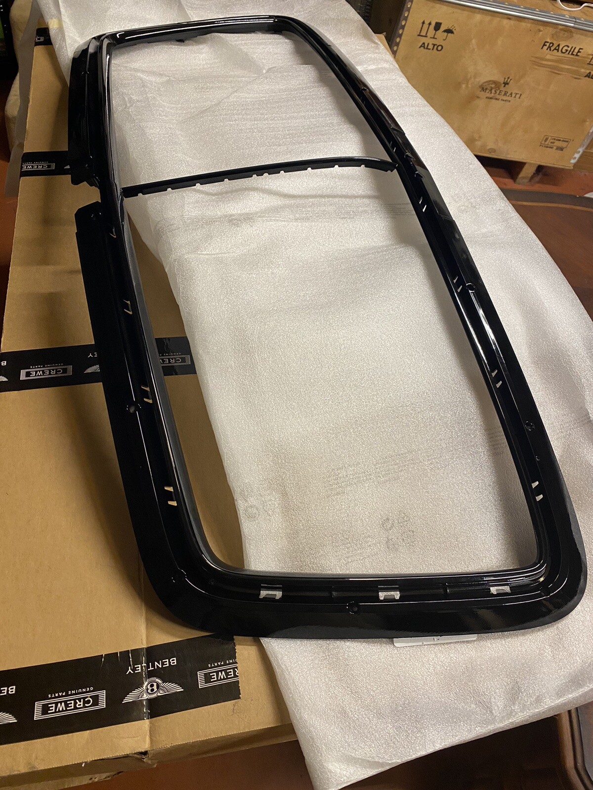 OEM 36A853667B Black Grille Trim for ‘17-‘19 Bentley Bentayga