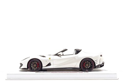BBR Deluxe 1:18 Ferrari 812 Competizione Aperta in Bianco Fuji
