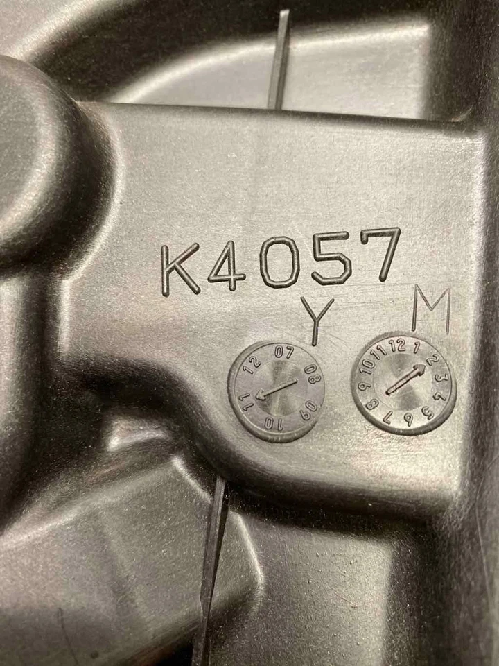 2011 MAZDA 3 задняя дверь отделка панели перевозчик справа со стороны пассажира RH G - Изображение 4 из 4