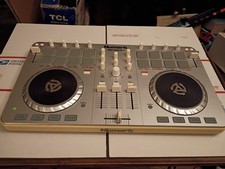 Numark Mixtrack II Double Deck DJ Controller 2-Channel 16 Pads Pitch Mixer Works