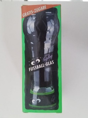 KLEINER FEIGLING FUSSBALL SAMMLERGLAS POKALGLAS LIKÖR FAN GLAS Fußball GLAS NEU