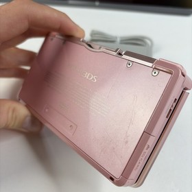 Nintendo 3DS Handheld Video Game Console Pink CTR-001 (USA) W Charger
