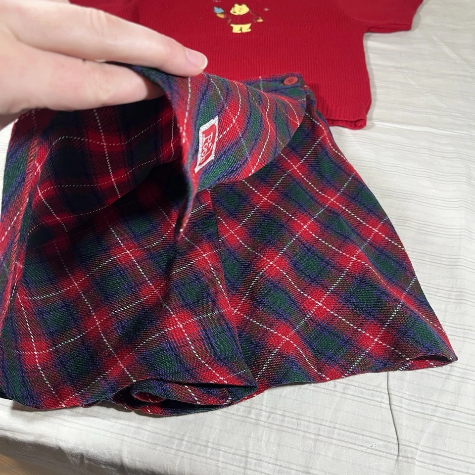Suéter y Falda Vintage Winnie Pooh Tejido Niña Talla 6/6X Disney Store Nuevo con Etiquetas Navidad Foto 4 de 4