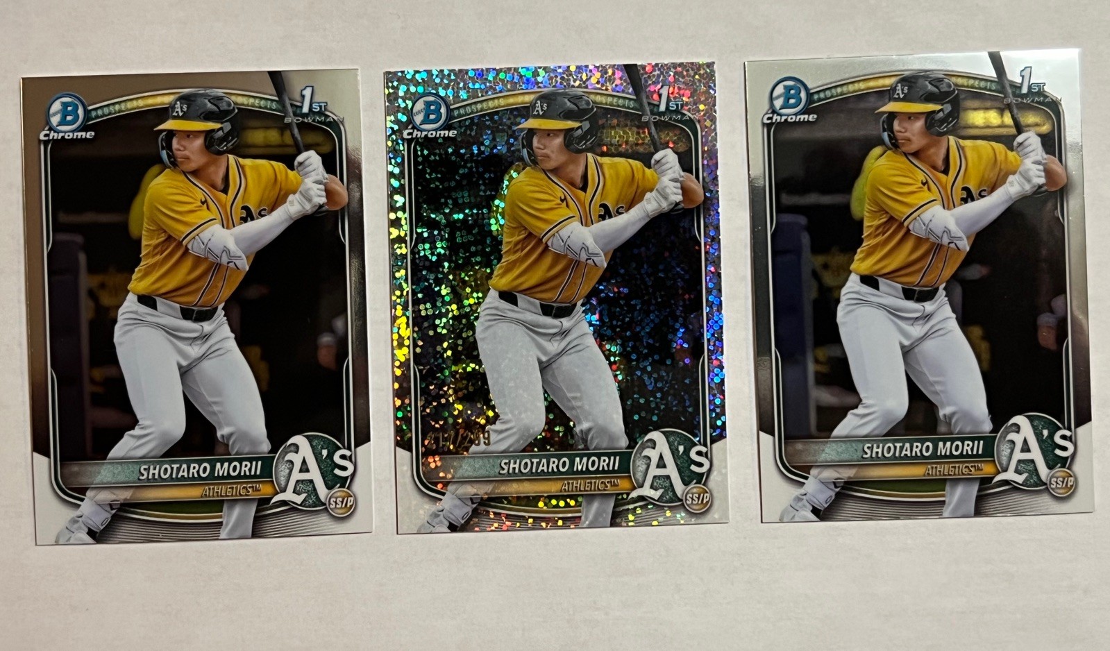 2025 Bowman Chrome Shotaro Morii 1st Speckle Refractor /299 and 2 chrome 1st