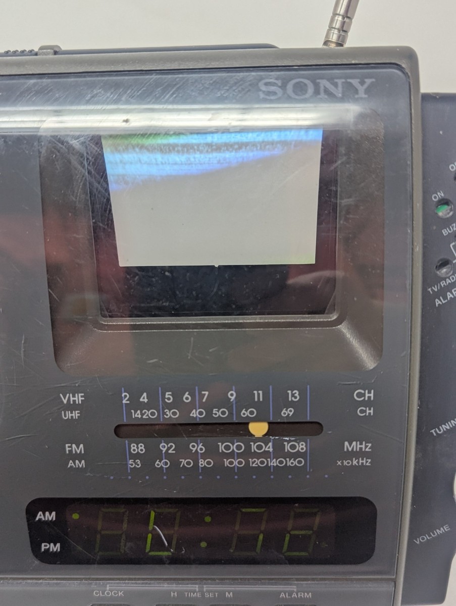 SONY Watchman Flat B&W TV AM/FM Tuner Alarm Clock Radio Model #FD