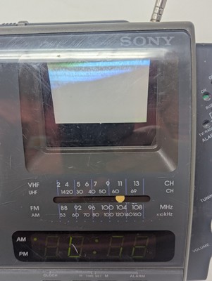 SONY Watchman Flat B&W TV AM/FM Tuner Alarm Clock Radio Model #FD