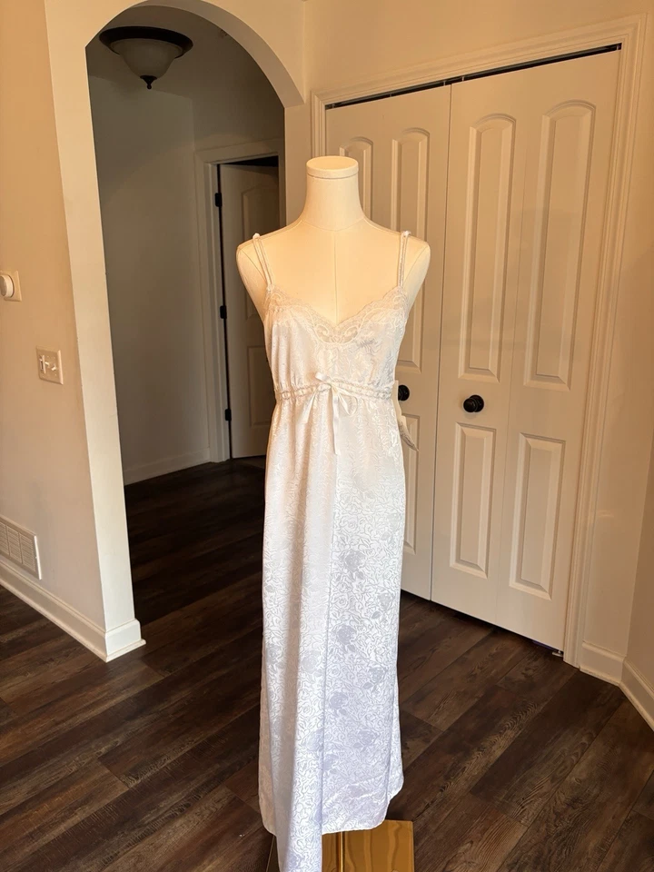 Nuevo con etiquetas Camisón Vintage Barbizon Blanco Largo Completo Delicado Encaje Cinta Jacquard L Foto 4 de 4